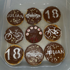Personalized Muffins - 3D printed stencils for powdered sugar decorations